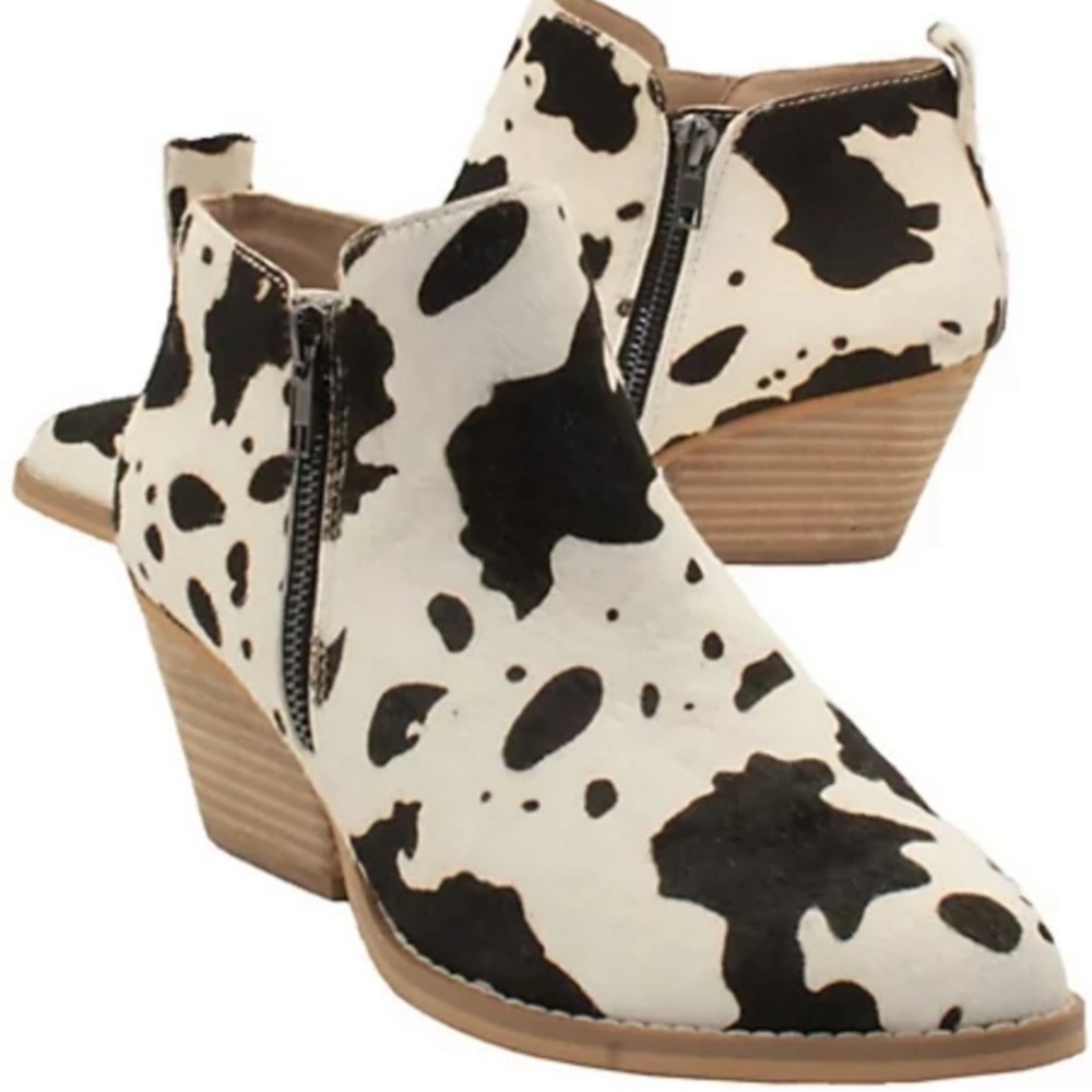 Very Volatile Brown/White Calf Hair Gracemont Cowboy Booties Sz. 10‎
